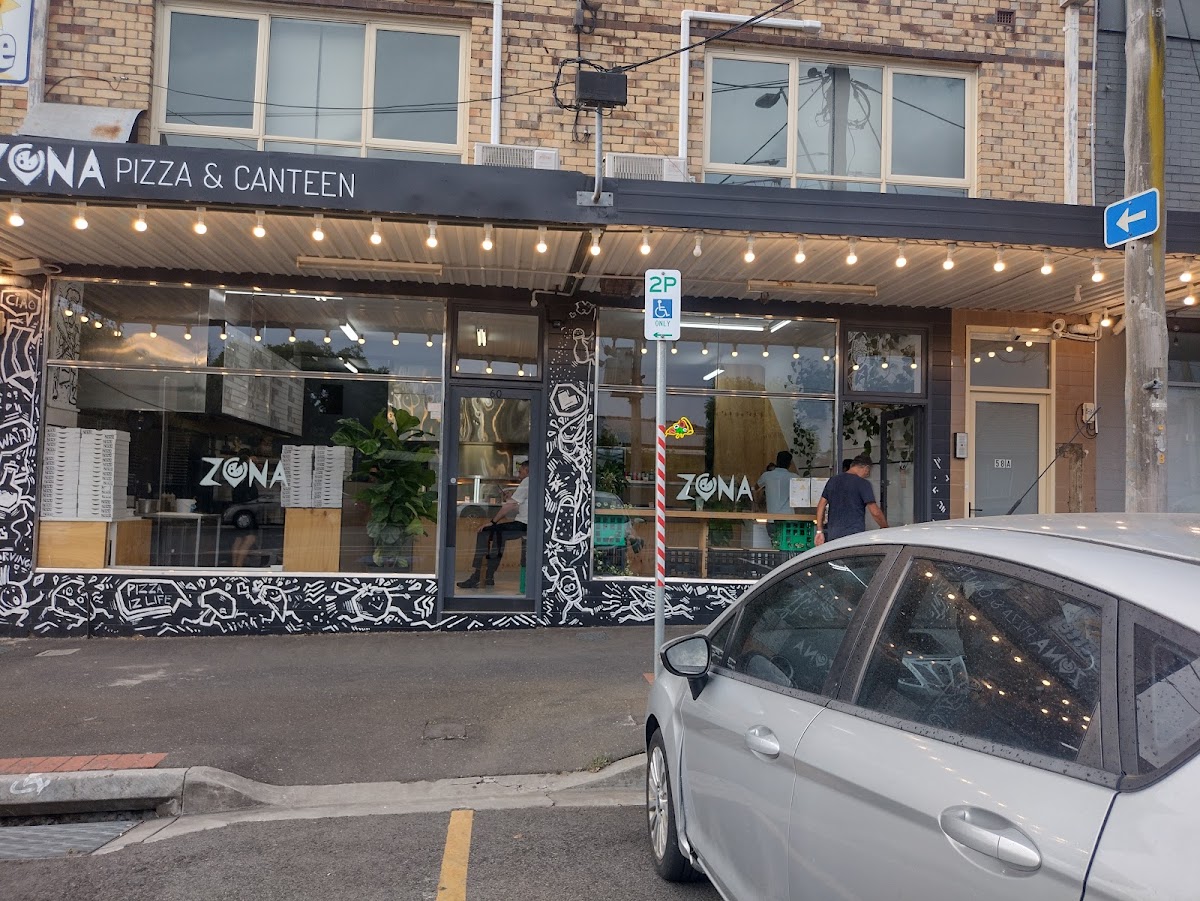 Zona Pizza & Canteen